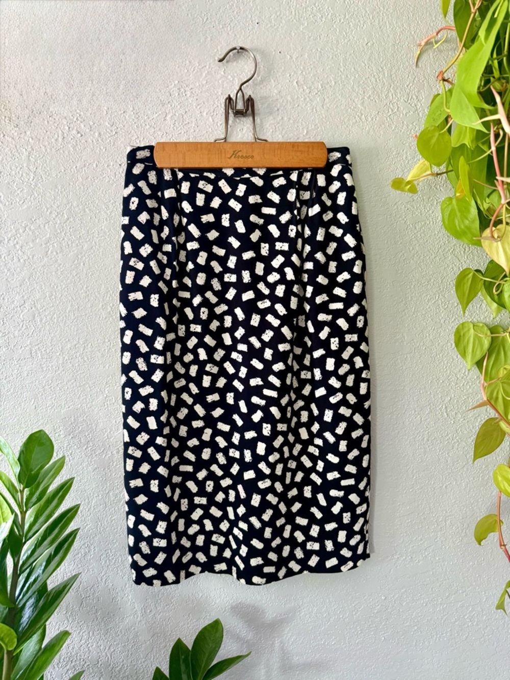 Vintage Black White Abstract Print Midi Skirt Minimalist 90s High Waist